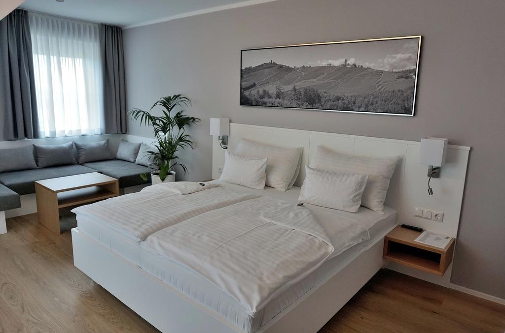 Weinrefugium Brolli Hotel Гамлиц Екстериор снимка