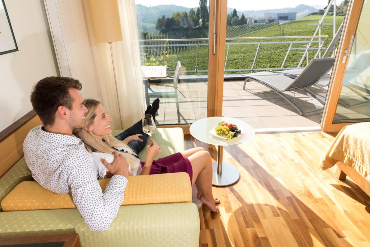 Weinrefugium Brolli Hotel Гамлиц Екстериор снимка